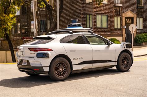 Robotaxi Rebellion: 50 Waymo Self-Driving Cars Circle Atlanta Neighborhood for Hours at a&nbsp;Time